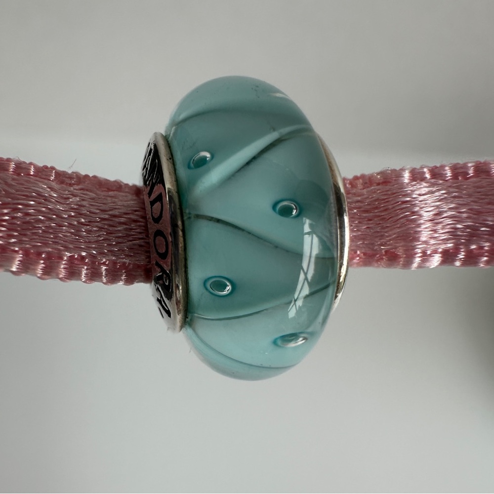 PANDORA TURQUOISE LOOKING GLASS MIRANO GLASS CHARM